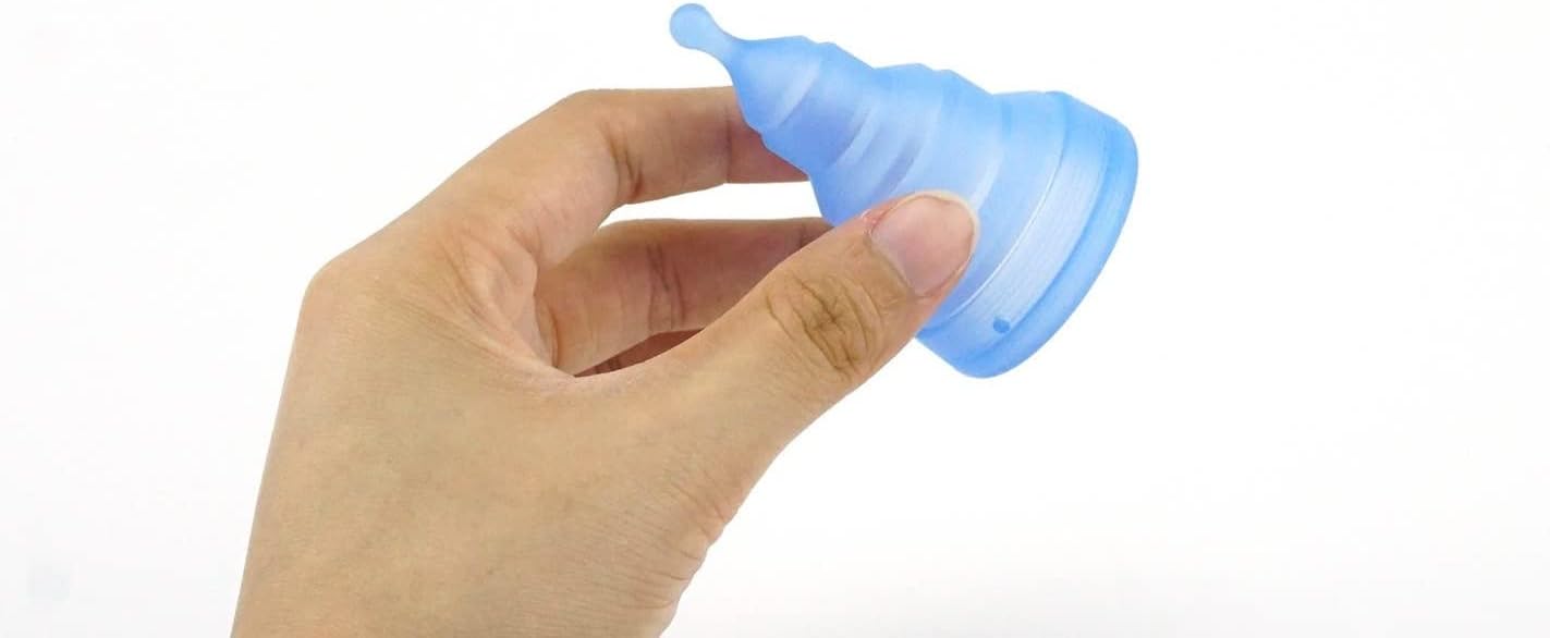 Reusable Foldable Menstrual Cup for Beginners, Made from Medical-Grade Silicone (S/L)